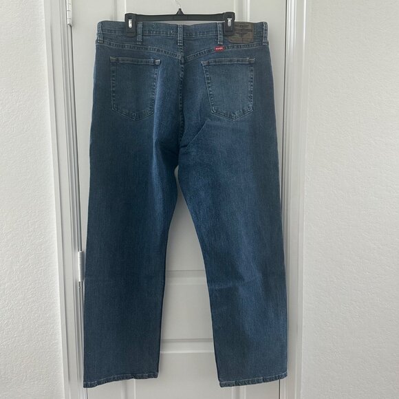 Wrangler Premium Quality Straight Fit Mens Jeans Size 38x30 Blue Denim Blend - Picture 2 of 7